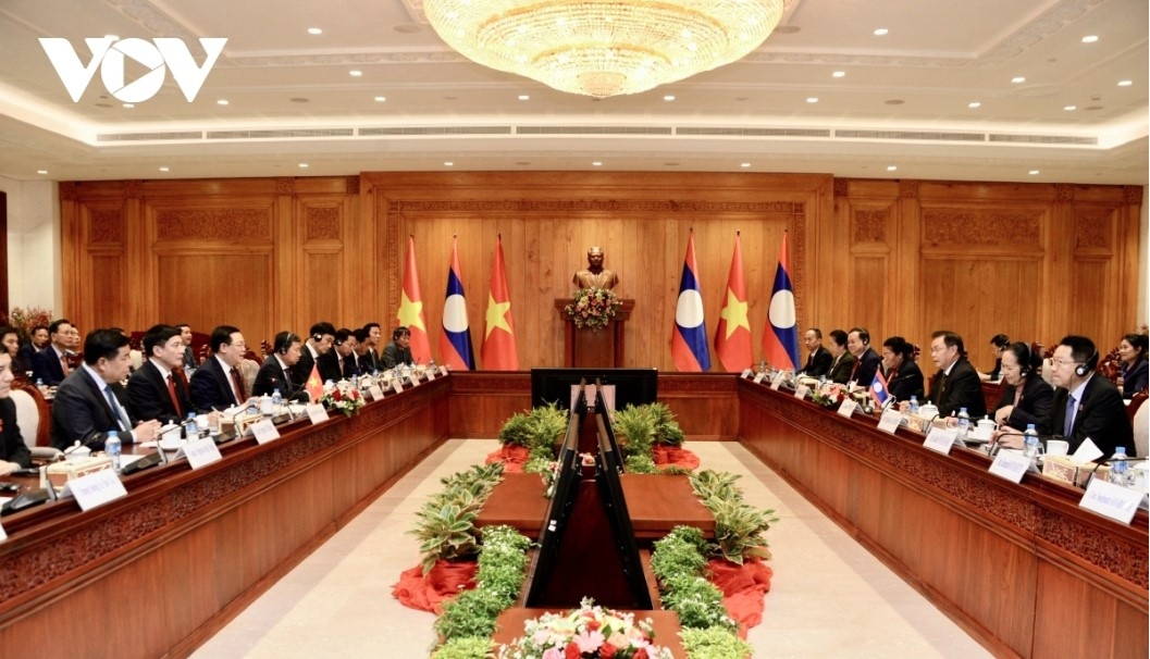 At the talks between the two NA delegations