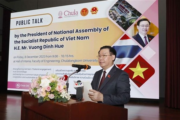 NA Chairman Vuong Dinh Hue delivers a keynote speech at the event. (Photo: VNA)