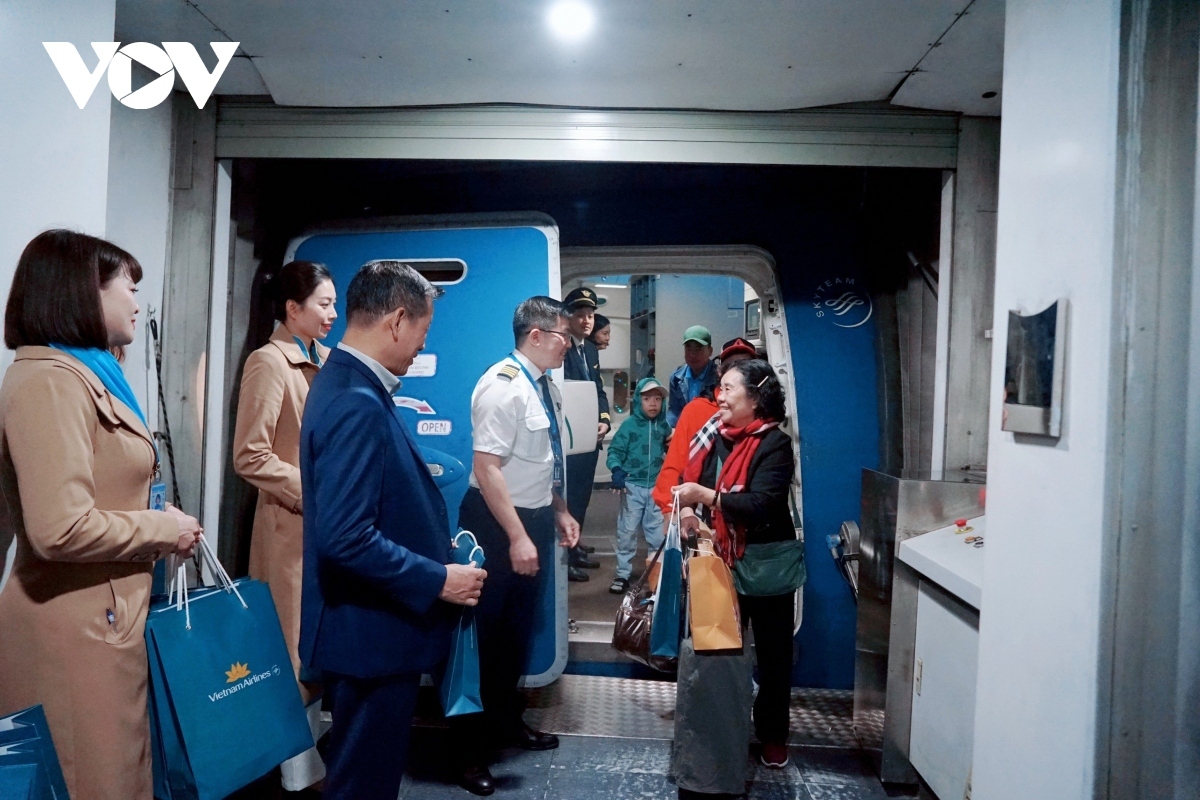 The flights are highly appreciated for promoting human values for the community and social responsibility.