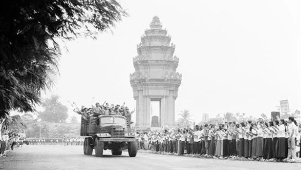  Vietnamese volunteer soldiers return home from Cambodia in September 1989. (Photo: VNA)