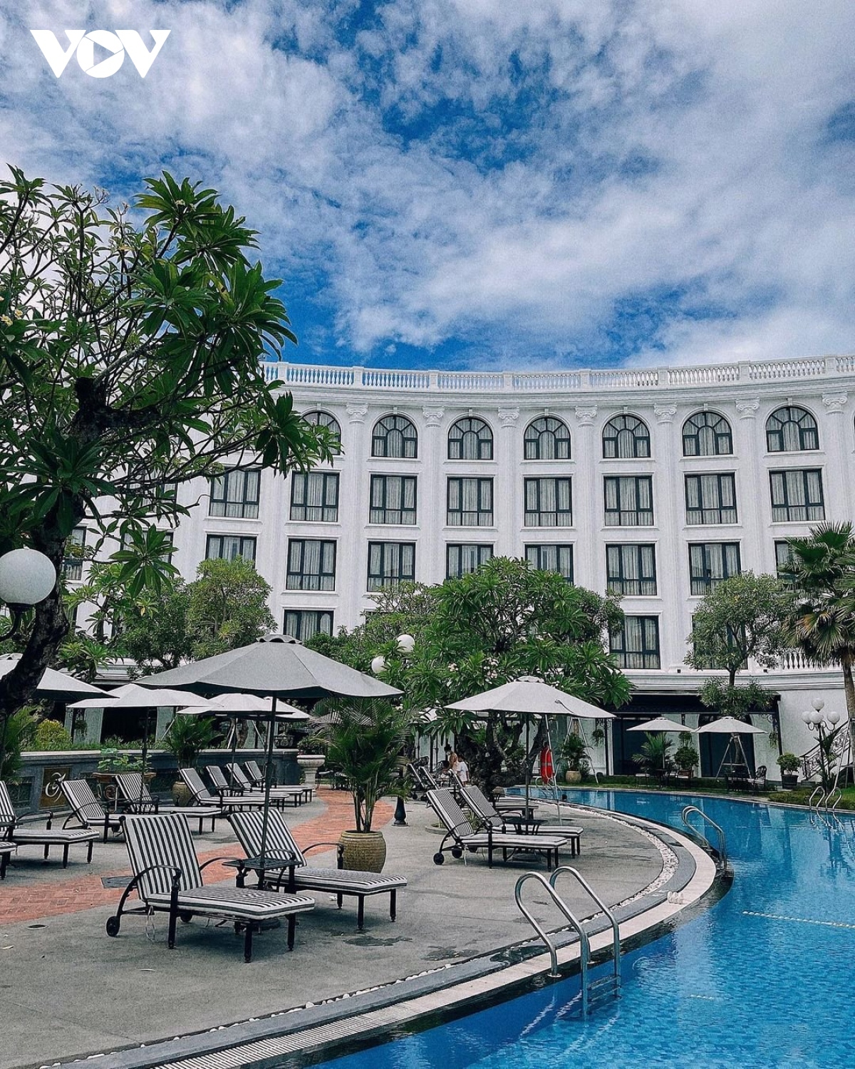 Along with the title of ASEAN Clean Tourism City, Hue has two representatives receiving the 2024 ASEAN tourism awards, including Silk Path Grand Hue Hotel with the ASEAN 2024 MICE Venue award.