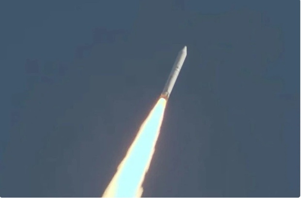 The fifth Epsilon solid-fuel rocket that carries Vietnam’s NanoDragon satellite