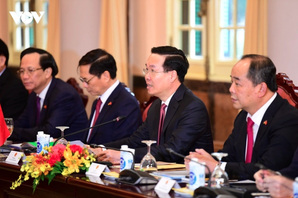 The two leaders hold talks immediately after the welcome ceremony.