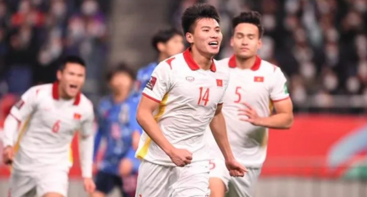 Midfielder Nguyen Thanh Binh is a key player for both The Cong-Viettel FC and the U23 national team. He has been called up to the national team to play for the 2023 Asian Cup by coach Phillipe Troussier.