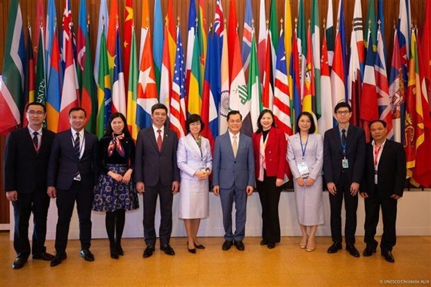The Vietnamese delegation to the 219th session of the UNESCO’s Executive Board. (Photo: VNA)