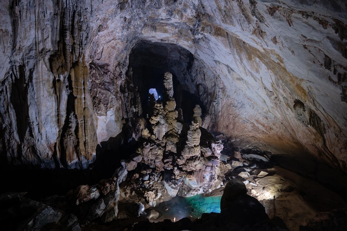 Natural caves don’t come much larger than Son Doong, which is located close to the border between Laos and Vietnam. This mammoth abyss boasts the largest cross-section of any known cave on the planet, a vast area that is difficult to describe, according to global magazine Timeout.