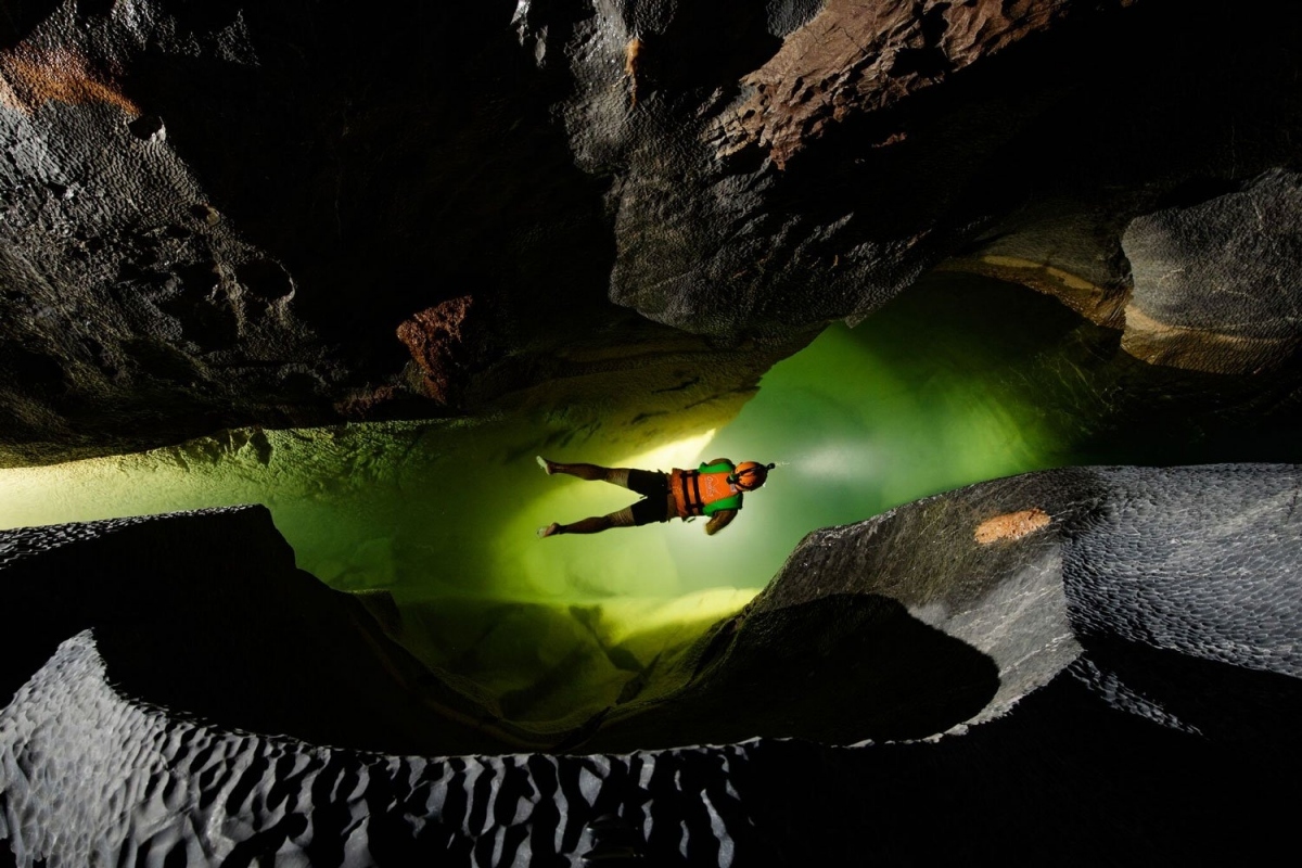 Son Doong cave ranks sixth, above Reed Flute Cave of China which is also known as the ‘Palace of the Natural Arts’.
