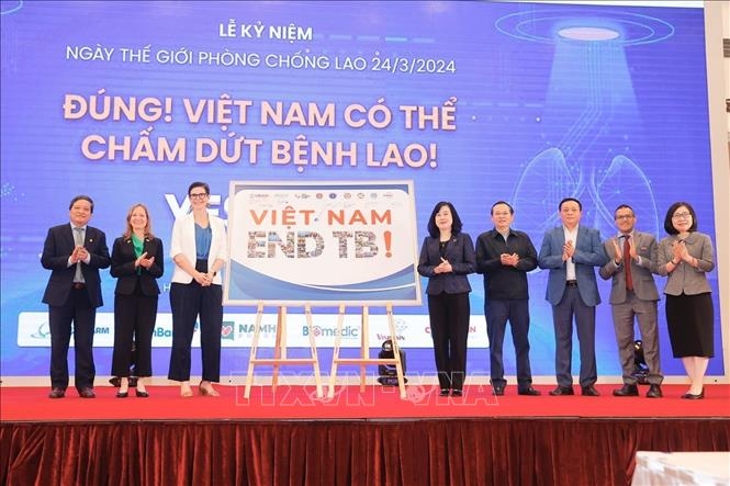 The National Lung Hospital, the National Tuberculosis (TB) Control Programme and the Patients Support Foundation to End Tuberculosis (PASTB) jointly organised a ceremony on March 22 in Hanoi to respond to World Tuberculosis Day on March 24.