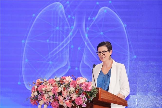 Angela Pratt, a representative of the World Health Organisation (WHO) in Vietnam, appreciates the country’s efforts in TB prevention and control.