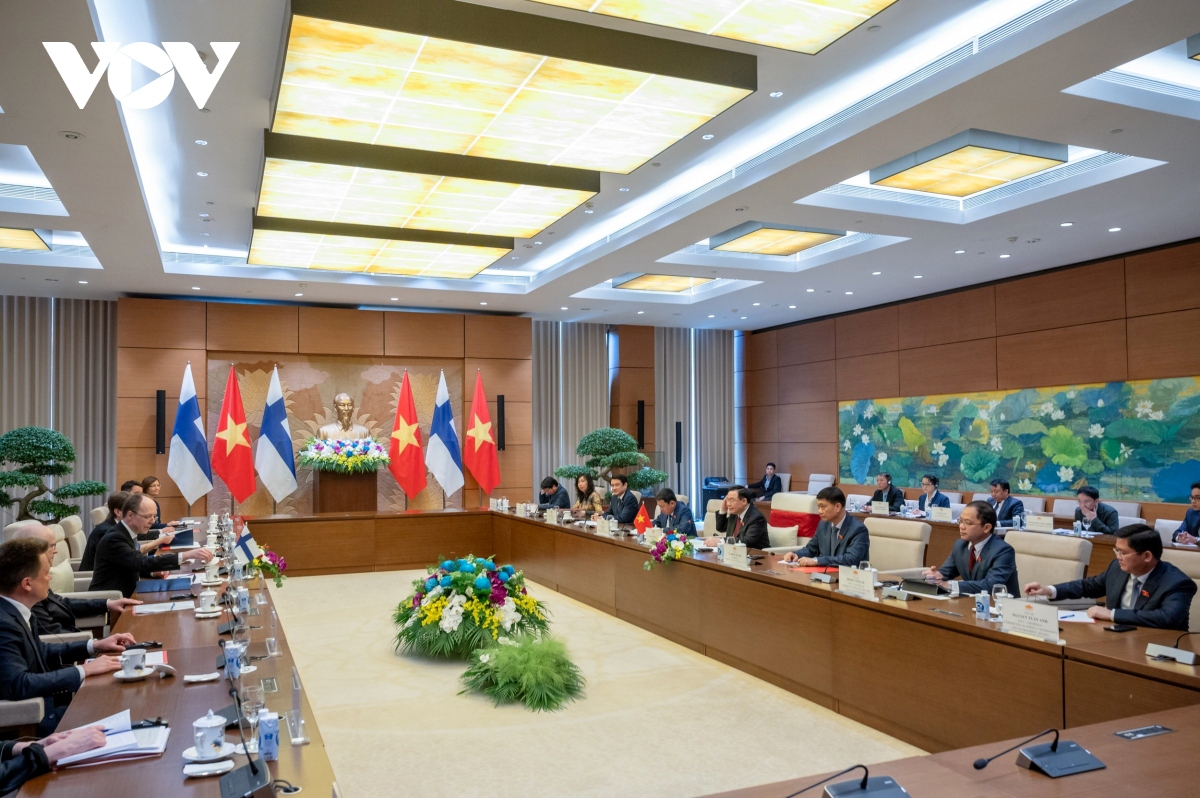 The two leaders examine specific measures to boost Vietnam - Finland cooperation bilaterally and multilaterally