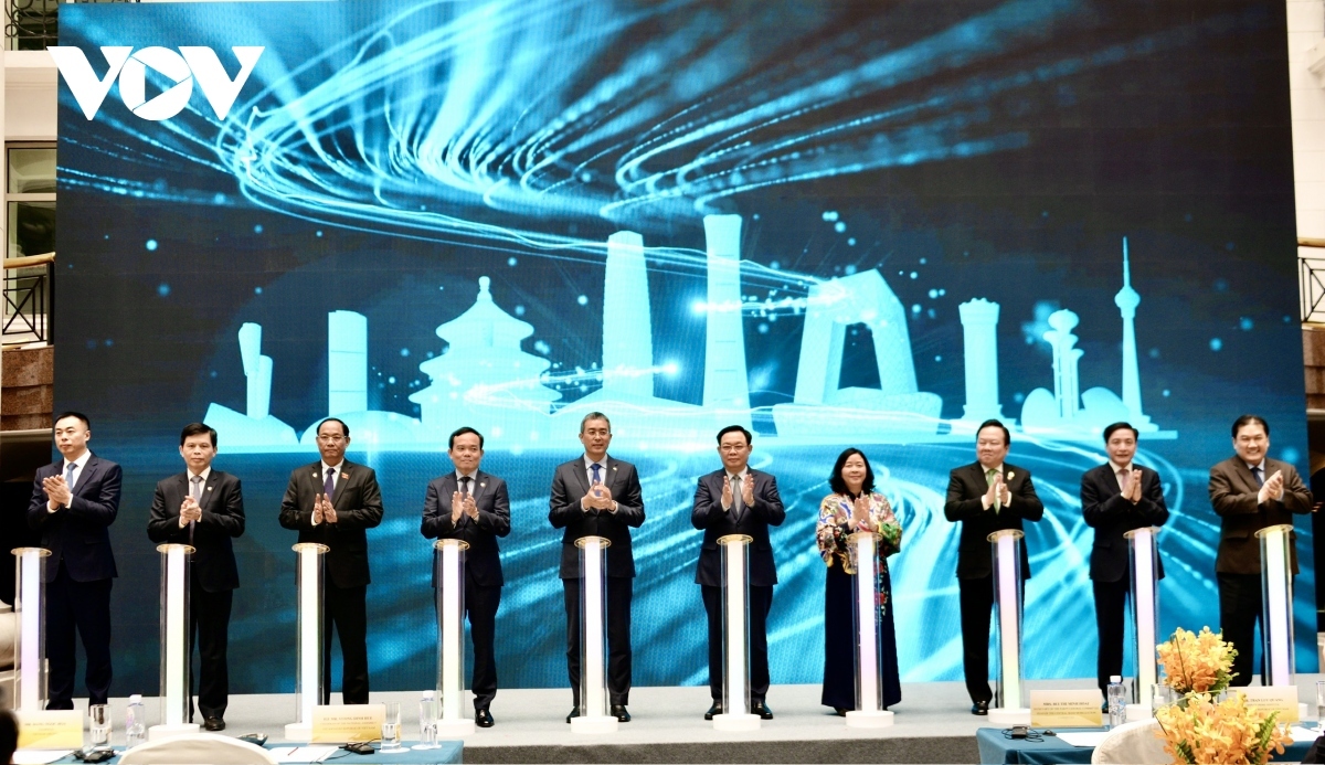 National Assembly Chairman Vuong Dinh Hue at the event