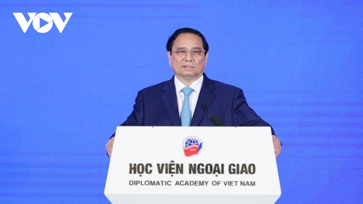 Vietnamese Prime Minister Pham Minh Chinh speaks at the event