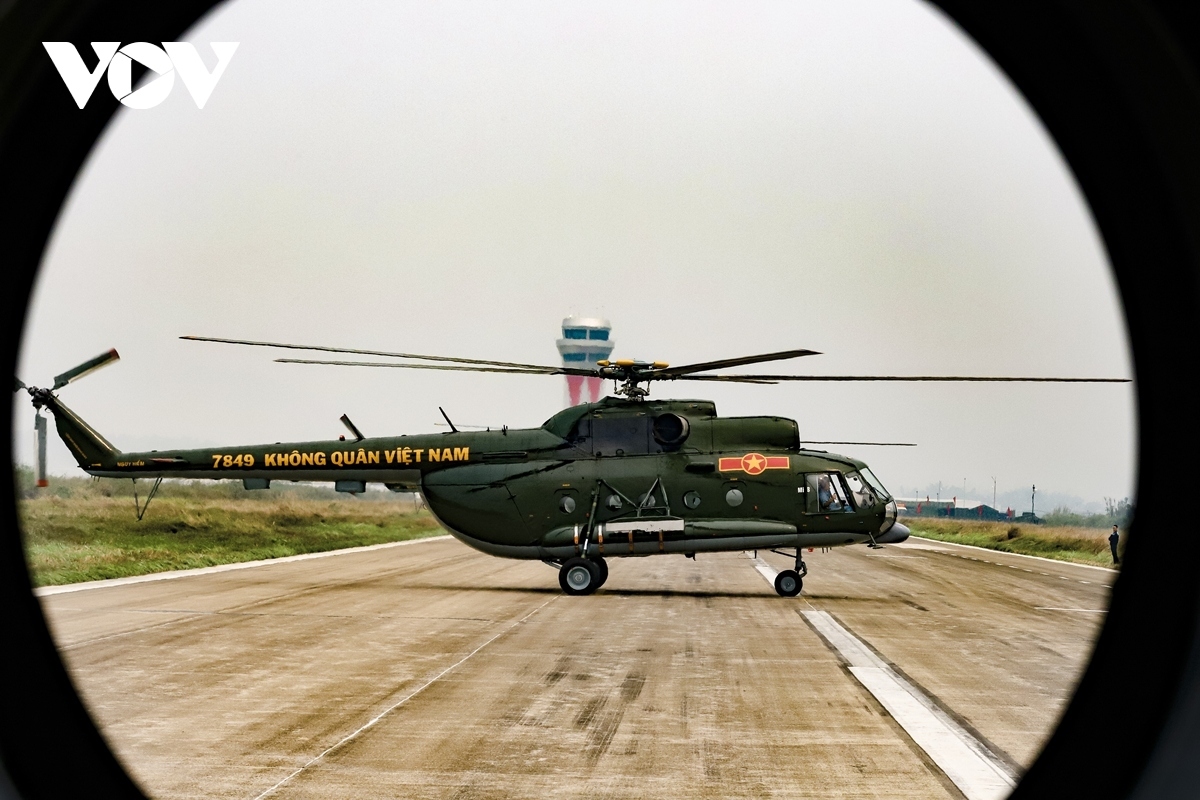 The parade on May 7 will feature the participation of all military and militia forces, including those from the air force.