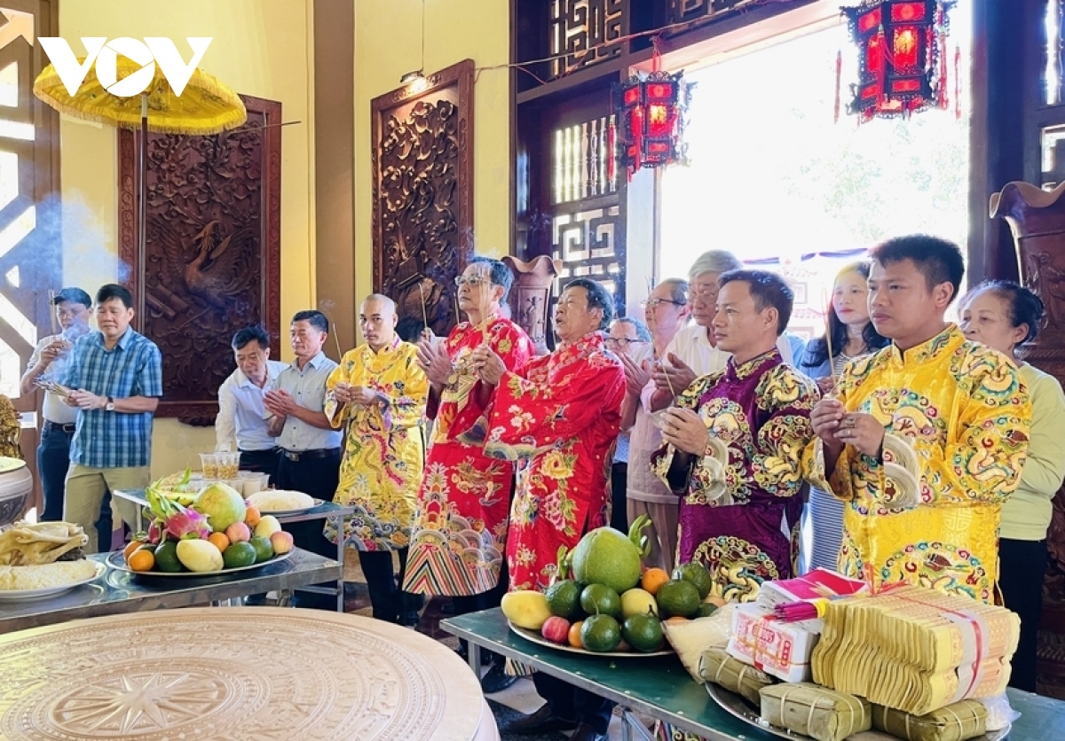 Locals offer incense to pay tribute to the legendary founders at Hung Kings Temple situated in the Central Highland province of Gia Lai.