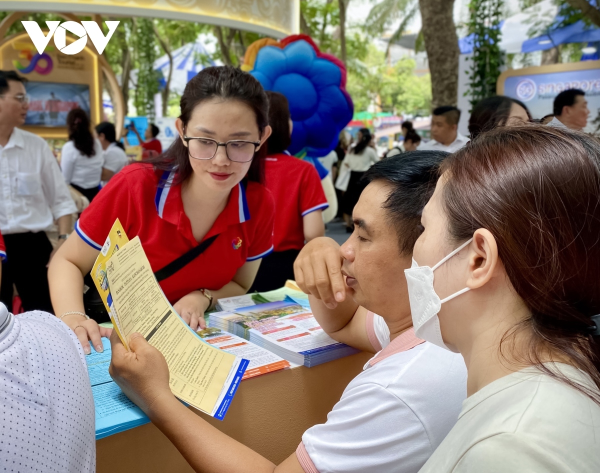 Visitors to the festival are offered various promotional policies and programmes, with discounts of 50% available on tourist products and services, as well as gift vouchers.