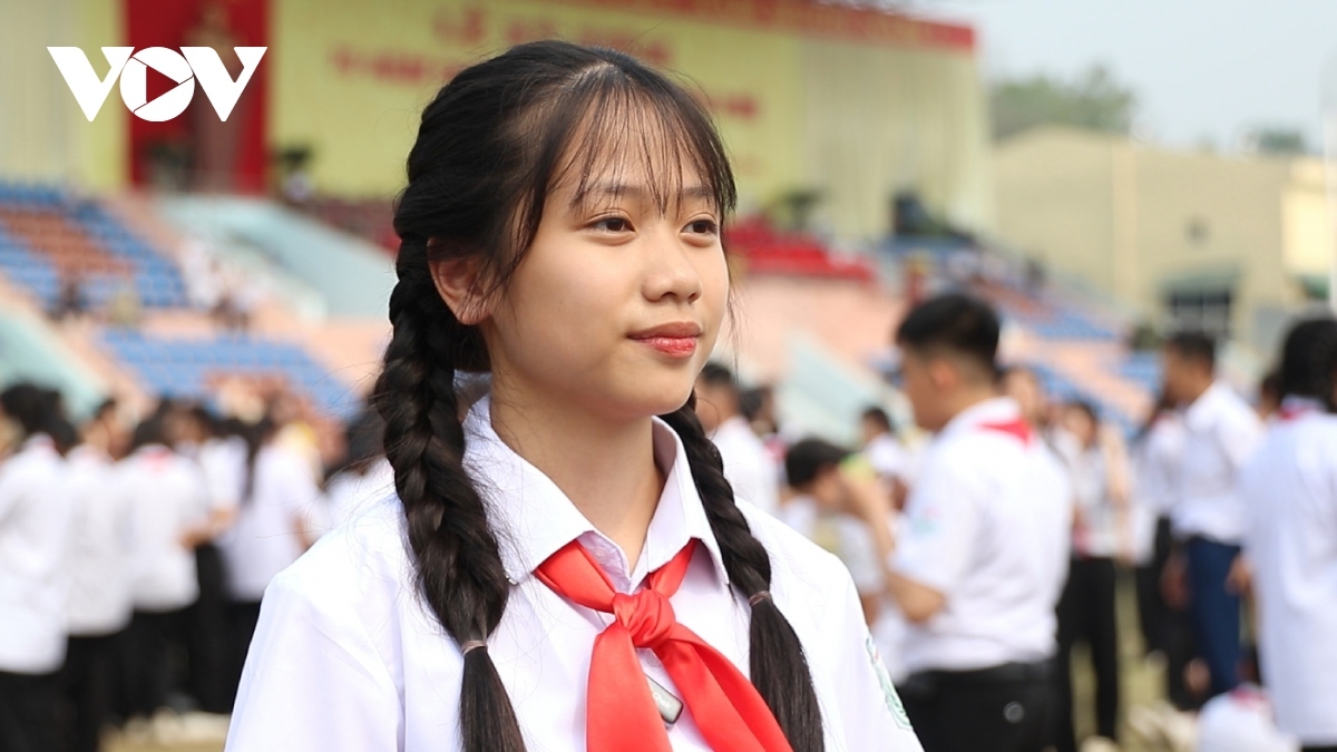 Mai Hoang Trang Linh, a student of Muong Thanh Secondary School in Dien Bien Phu City, expresses her great pride in the event.