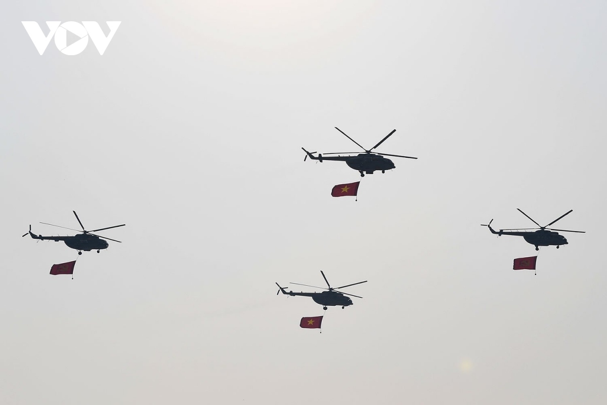 A flight demonstration of armed helicopter squadrons of the Vietnam People’s Air Force and the Vietnam People's Army.