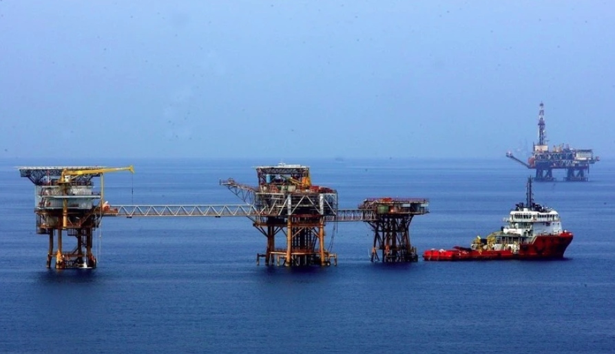 Vietsovpetro's oil rigs in Bach Ho field