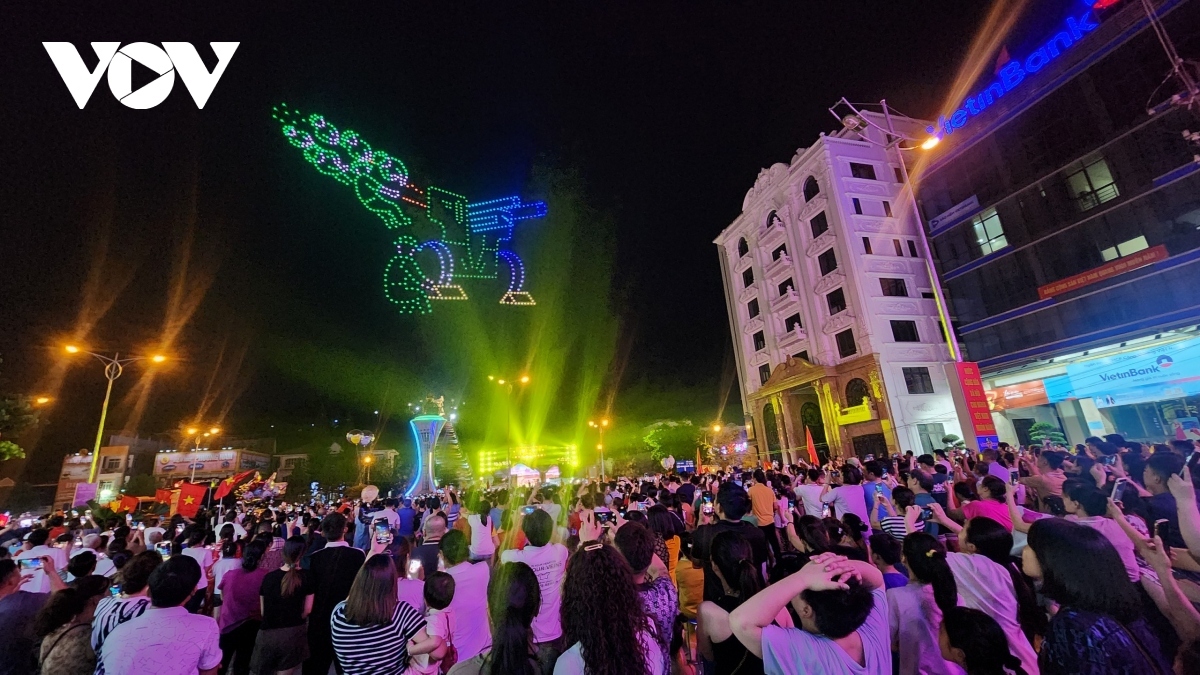 The drone light show illuminates the skies over Dien Bien.