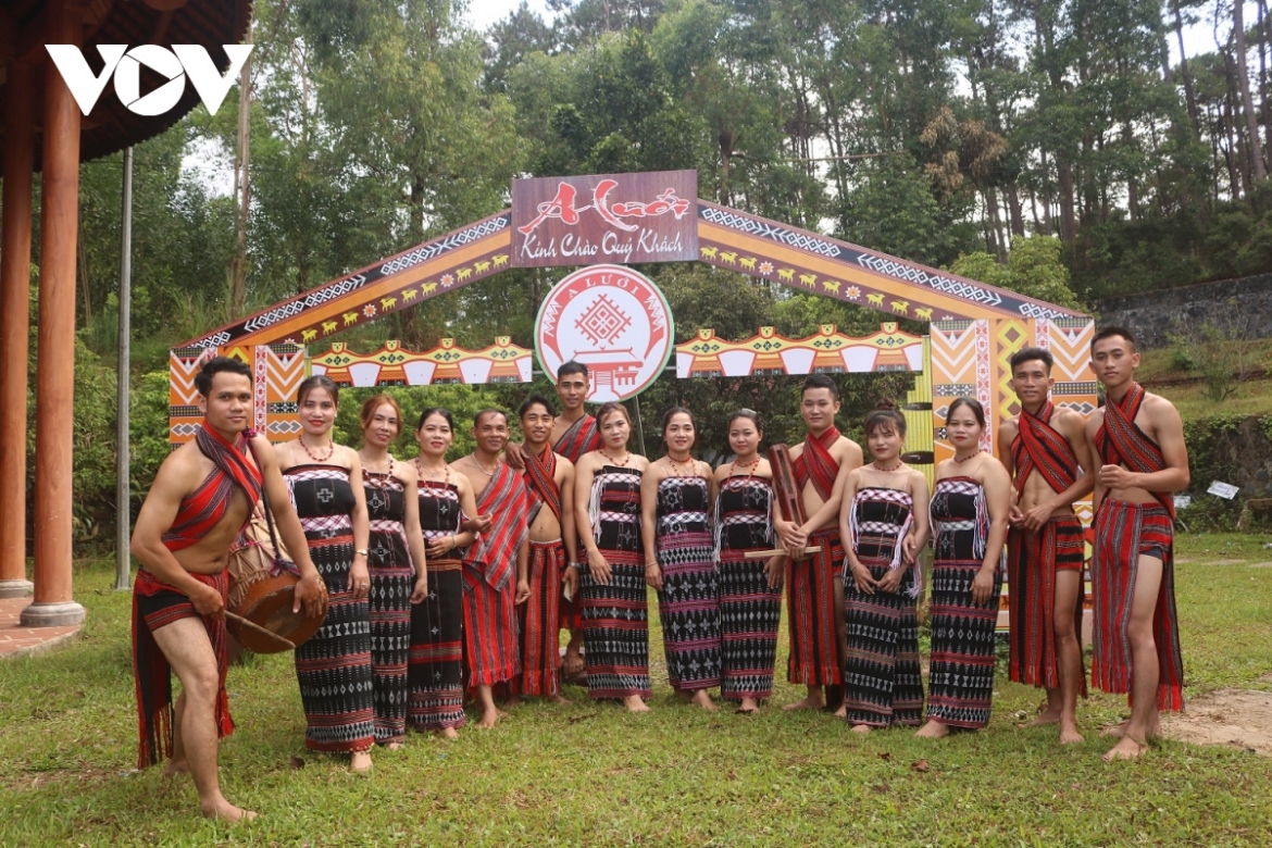Artists come together as they participate in the re-enactment of the Tac Ka Coong Festival of the Co Tu ethnic group.