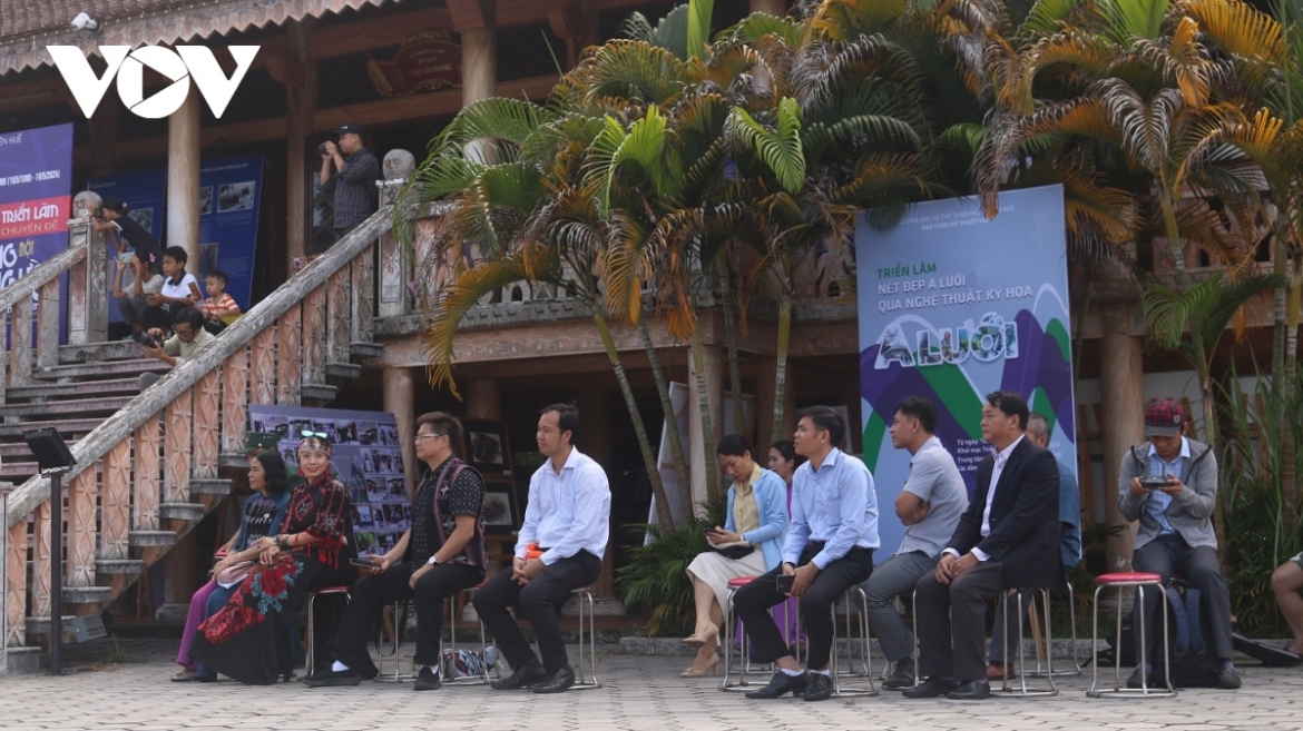 The festival draws attention from many locals and tourists.