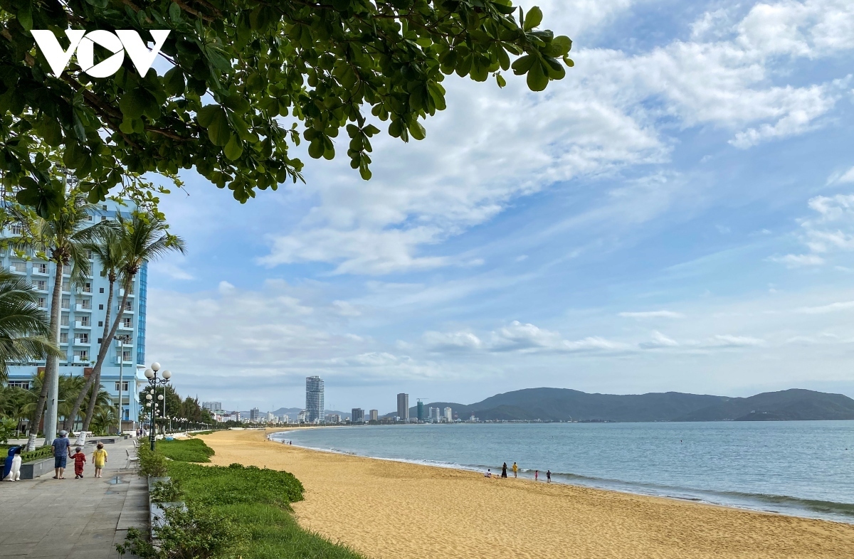 Quy Nhon beach 
