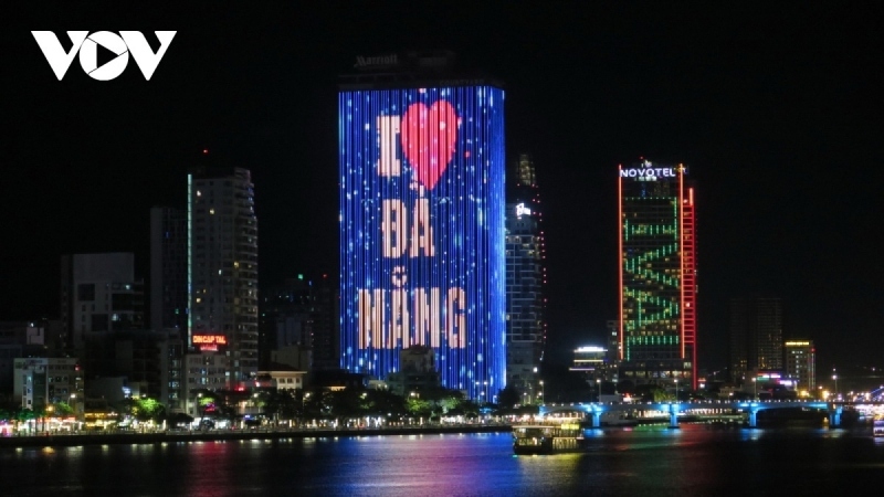 Da Nang city by night 