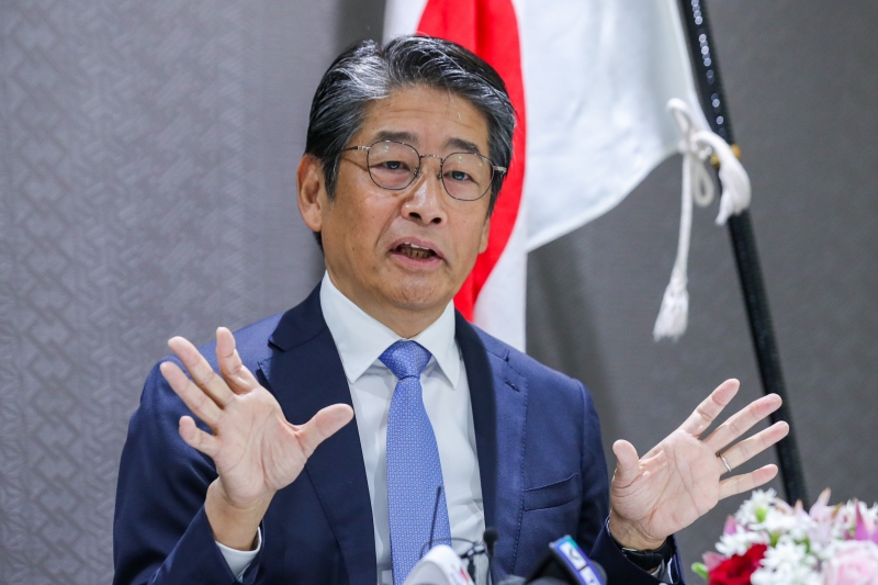 Newly appointed ambassador of Japan to Vietnam Ito Naoki at a press briefing in Hanoi on June 29