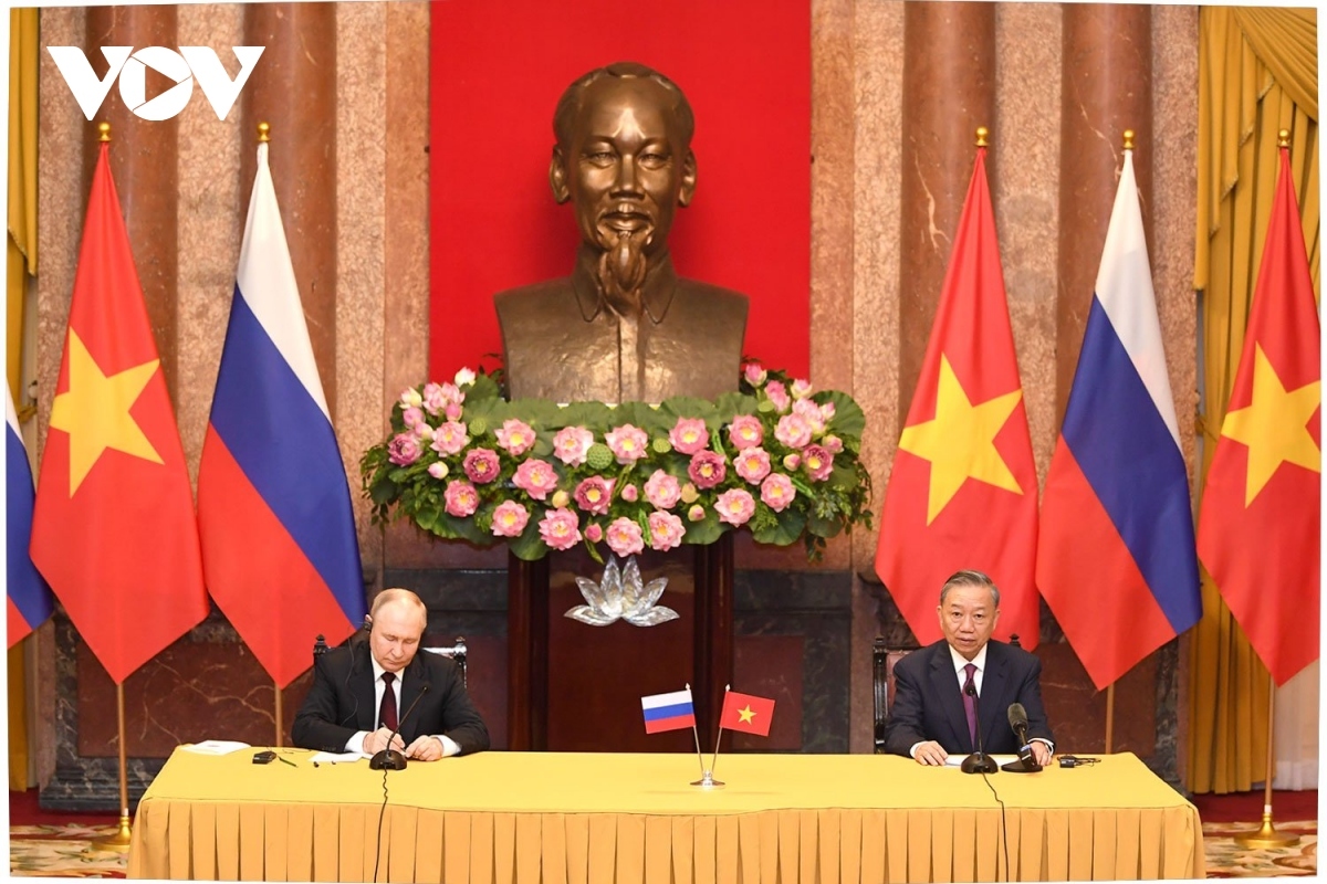 Vietnamese President To Lam and his Russian counterpart Putin co-chair the press briefing