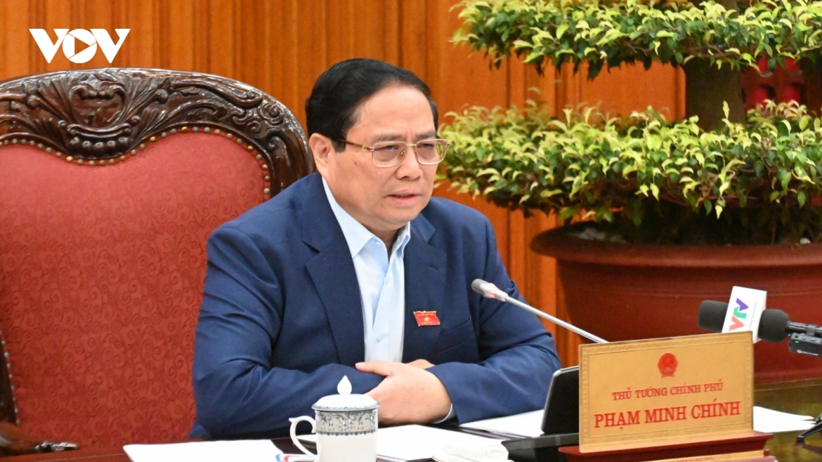 PM Pham Minh Chinh asks for feasible measures to rein in inflation as the set target