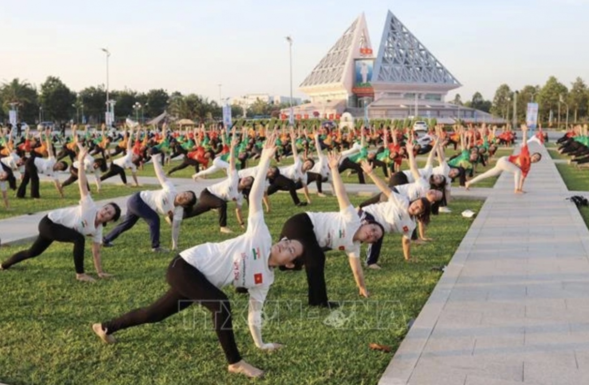The 10th International Yoga Day celebrated in Ninh Thuan (Photo: VNA)