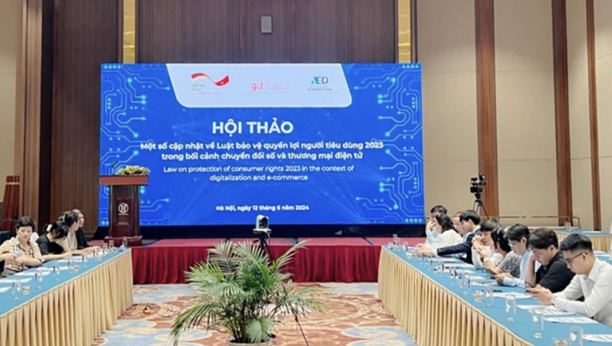 The workshop titled 'Laws on protection of consumer rights 2023 in the context of digitalisation and e-commerce'. (Photo: chatluongvacuocsong.vn)