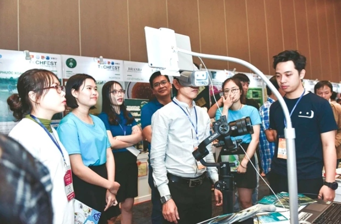 Vietnam is currently the third pillar in the Southeast Asian startup golden triangle, along with Singapore and Indonesia. (Photo moit.gov.vn)