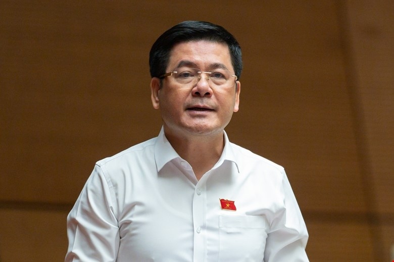 Minister of Industry and Trade Nguyen Hong Dien