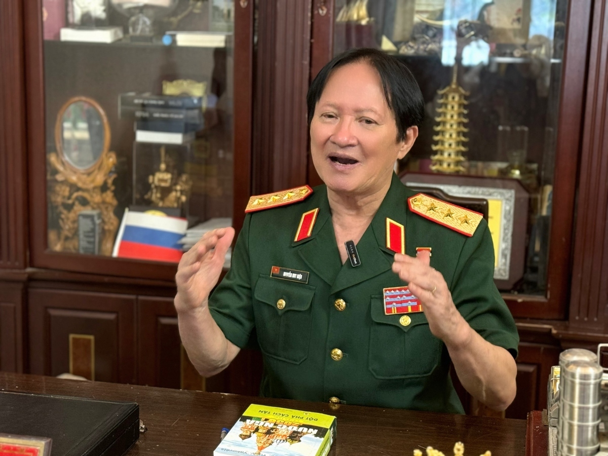 Former Deputy Minister of National Defence, Sen. Lt. Gen. Nguyen Huy Hieu  expresses his  hope that the visit by Russian President Putin will open up opportunities to bring Vietnam - Russia relations to new heights