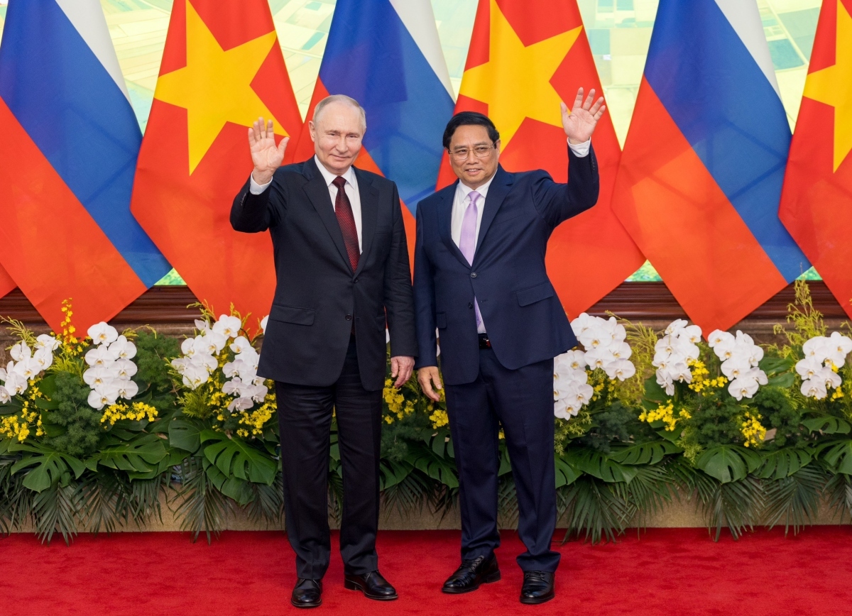 Earlier on June 20 noon, Vietnamese President To Lam chaired a welcome ceremony for Russian President Vladimir Putin at the Presidential Palace in Hanoi, with 21-cannon salute, the highest level for a head of state.