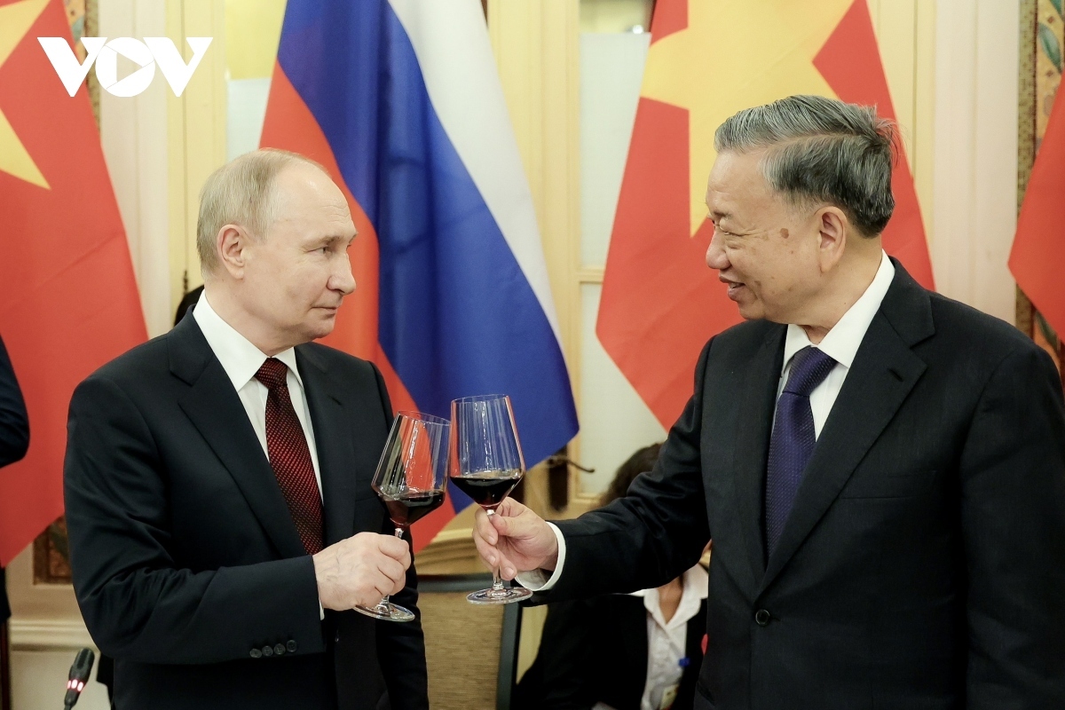 The Russian President’s state visit to Vietnam this year is made amid both nations celebrating the 30th anniversary of the Treaty on the Principles of the Friendly Relations and on the threshold of the 75th anniversary of the bilateral diplomatic ties in 2025.