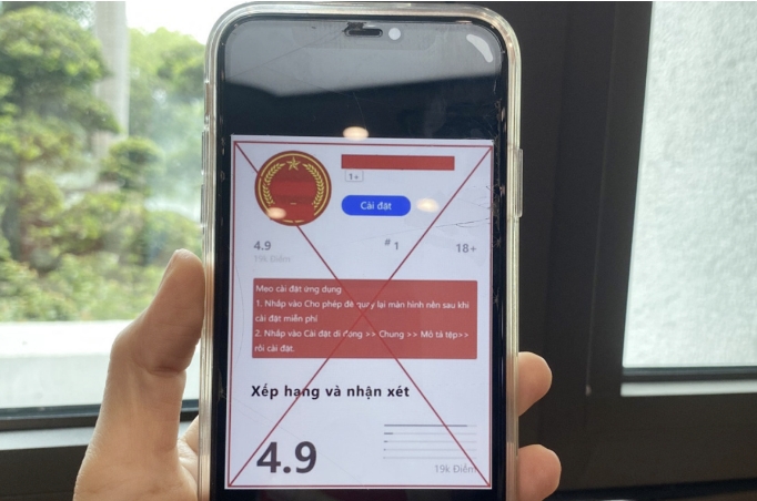 Fraudulent installation of fake public services remains a common scam, yet people continue to lose their assets. Photo: NCS