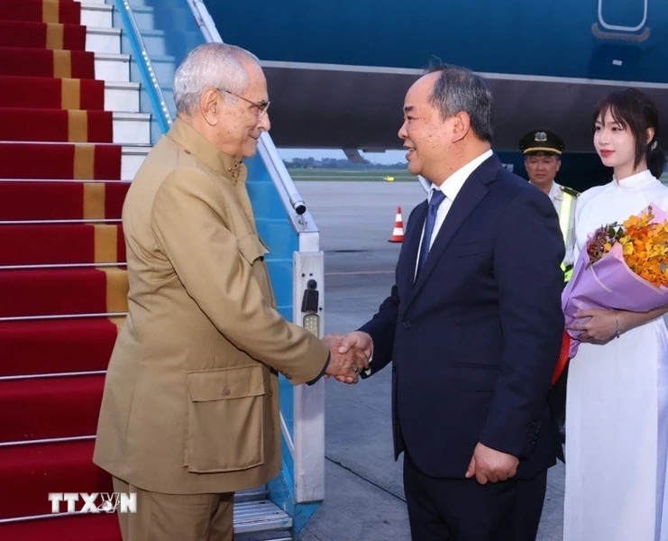 President José Ramos-Horta of Timor Leste arrives at Hanoi's Noi Bai International Airport on July 31 for a four-day State visit to Vietnam. (Photo: VNA)