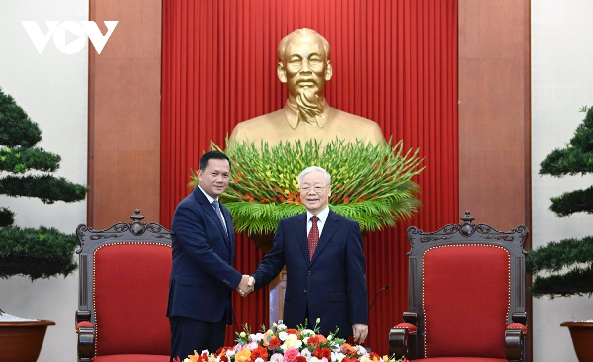 Vietnam and Cambodia strive to maintain and cultivate their traditional friendship and co-operative relations for future generations, Party leader Nguyen Phu Trong tells Cambodian Prime Minister Hun Manet during their meeting in Hanoi on December 11, 2023.