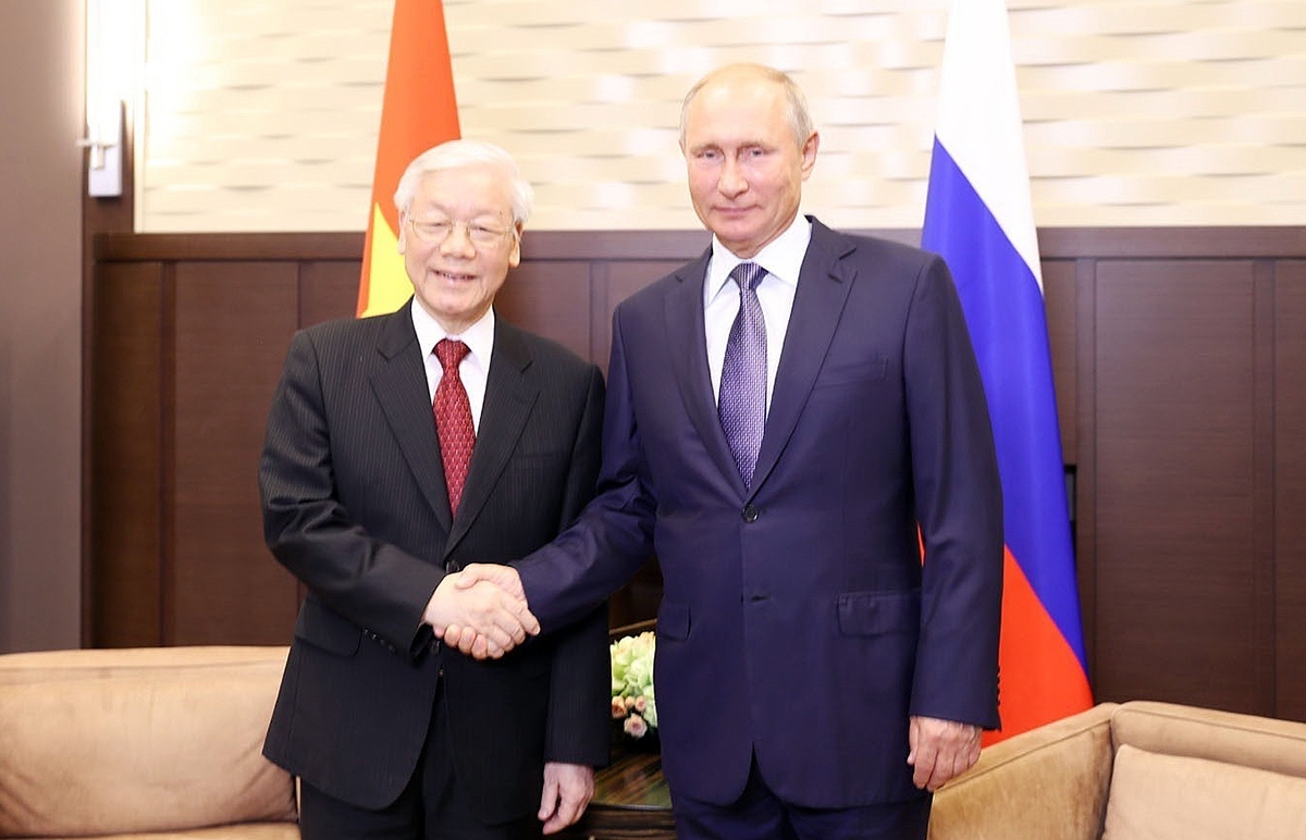 Party leader Nguyen Phu Trong twice pays official visits to Russia at the invitation of Russian President Vladimir Putin. The first visit takes place from November 23 to November 26 in 2014, whilst the second visit is from August 5 to September 8 in 2018. (Photo: VNA)