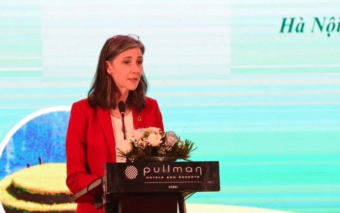 Ramla Khalidi, UNDP Resident Representative in Vietnam addresses the event