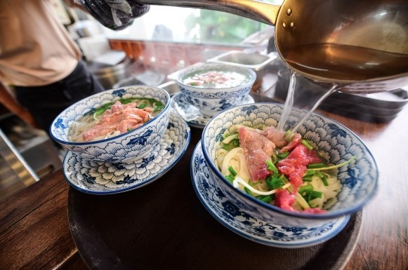 Bowls of Vietnamese beef noodle soup, known locally as Phở Bò 
(Photo: Quang Dinh/tuoitre.vn)