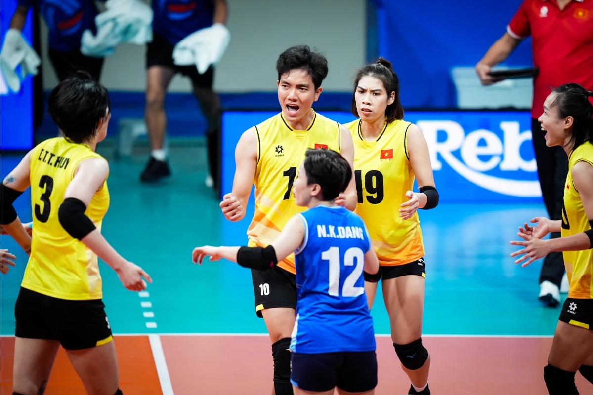 Bich Tuyen records a spike speed of 107km per hour in a game played on July 7. (Photo courtesy of FIVB)