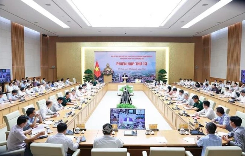 Prime Minister Pham Minh Chinh speaks at the meeting (Photo: VNA)