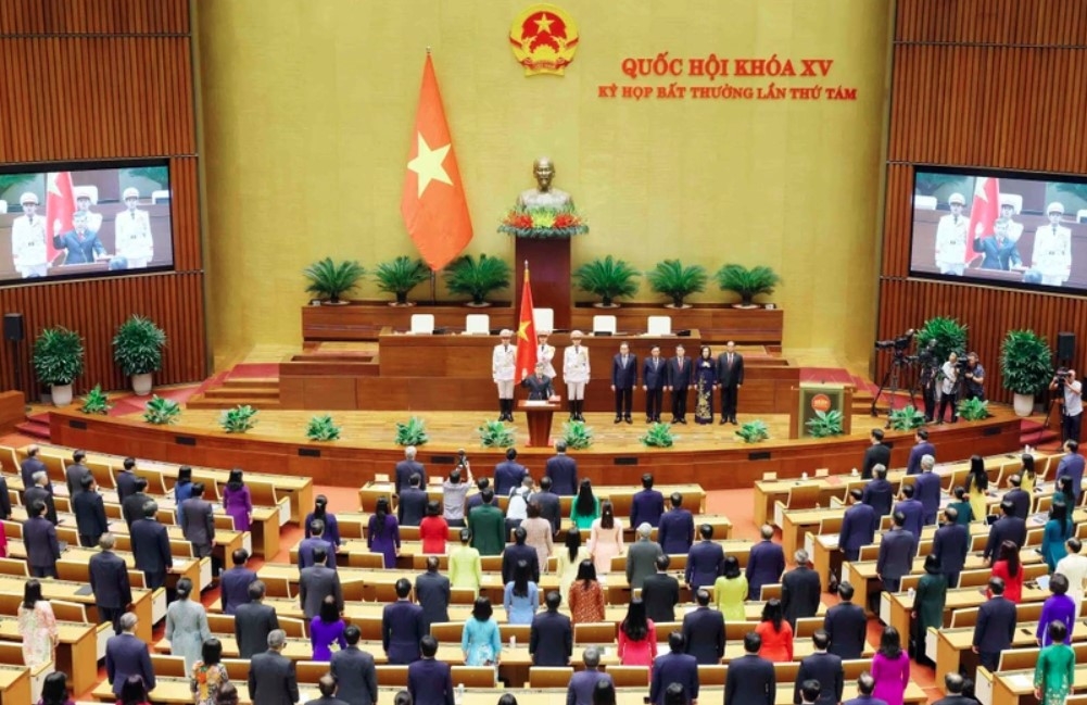 Le Minh Tri takes an oath after being elected Chief Justice of the Supreme People’s Court on August 26. (Photo: VNA)