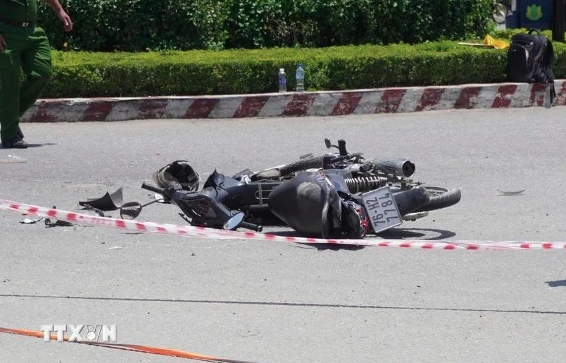 A total of 7,077 people are killed and 12,248 others injured in 16,043 traffic accidents nationwide in the first eight months of this year