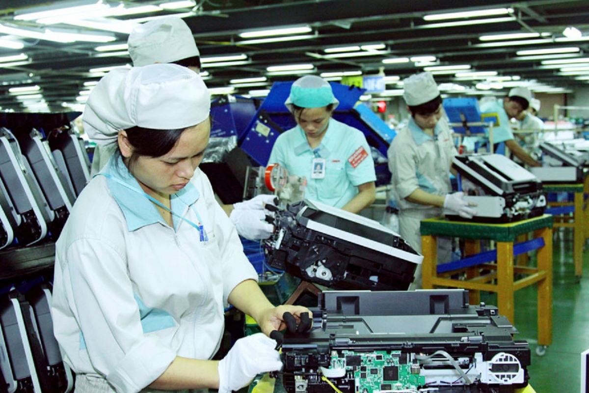 Computers, electronic products and components are among Vietnam's key export items to the UK market.