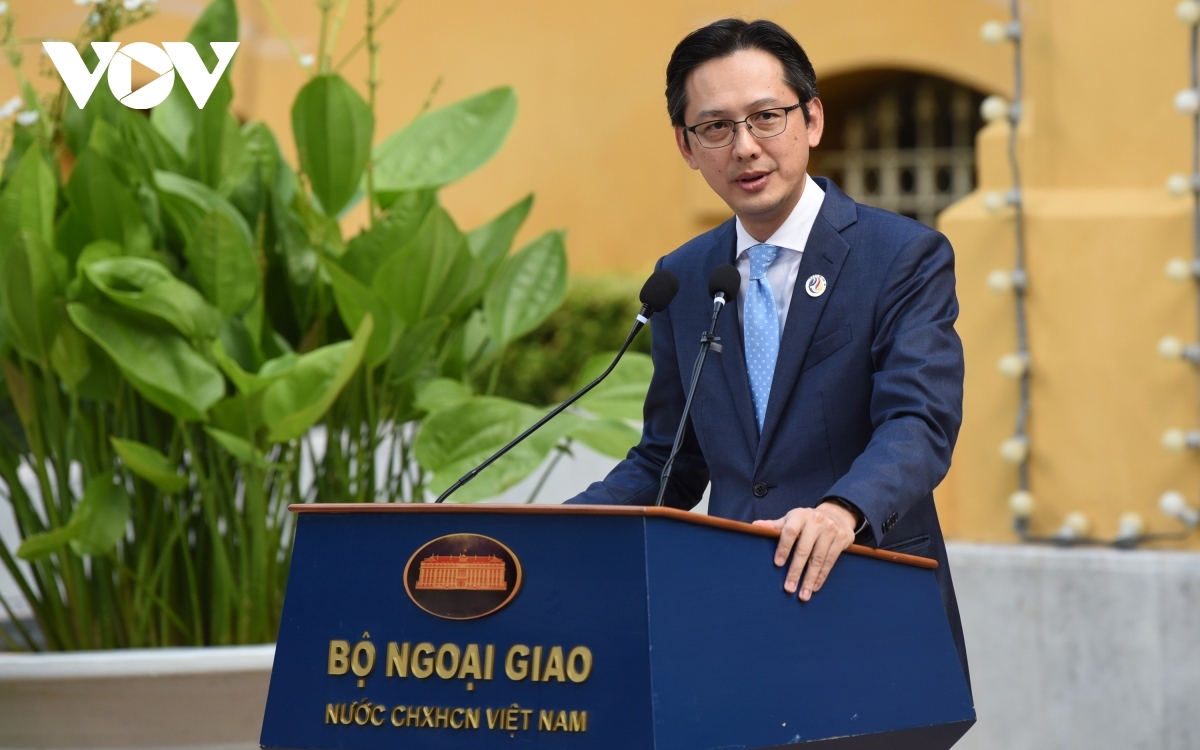 In his remarks, Deputy Minister of Foreign Affairs Do Hung Viet emphasises the significance of the event, presenting the bloc’s growing strength in politics, culture, and economics.