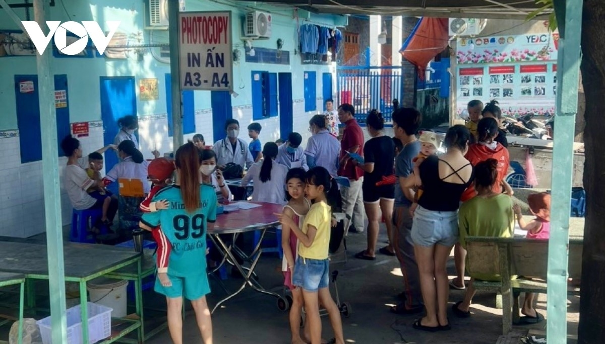Mobile vaccination against measles deployed at a boarding house in Binh Chieu ward, HCM City